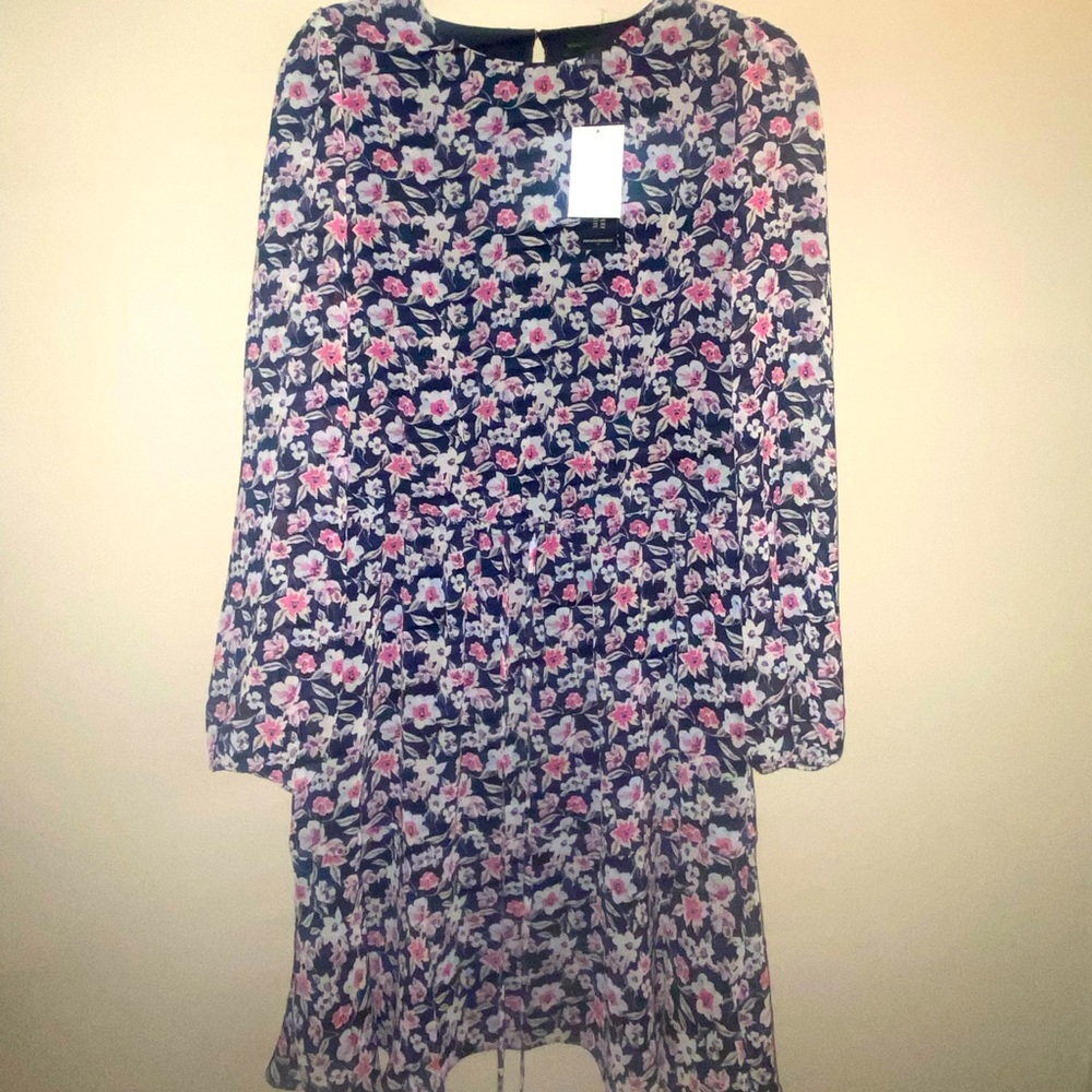 Banana Republic NEW WITH TAGS: Banana Republic Dress